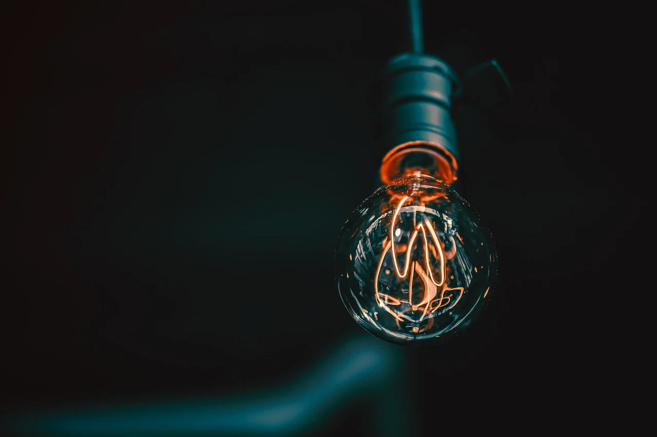 How Complete Energy Solutions Help Homes and Businesses Cut Energy Costs 2026