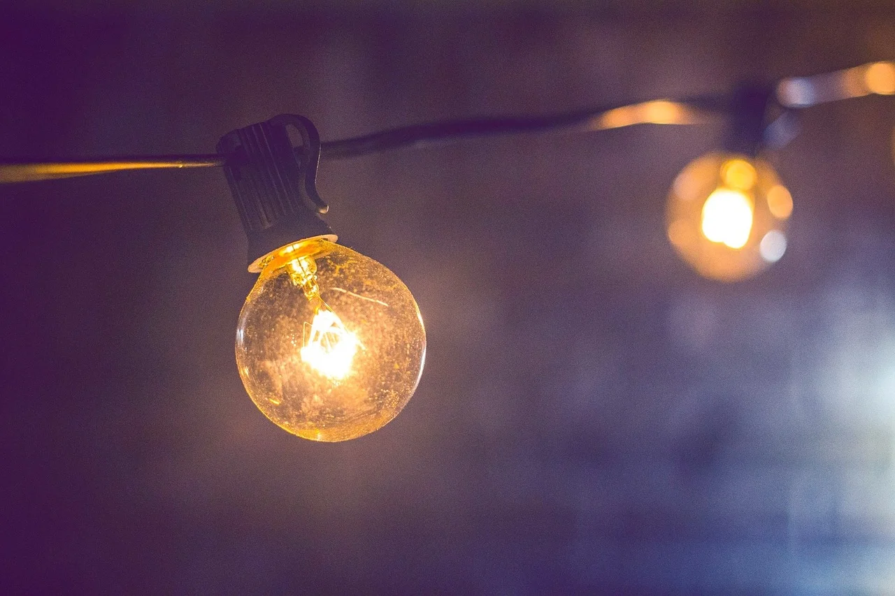 How Harnessing Solar Energy Can Reduce Electricity Costs and Boost Efficiency