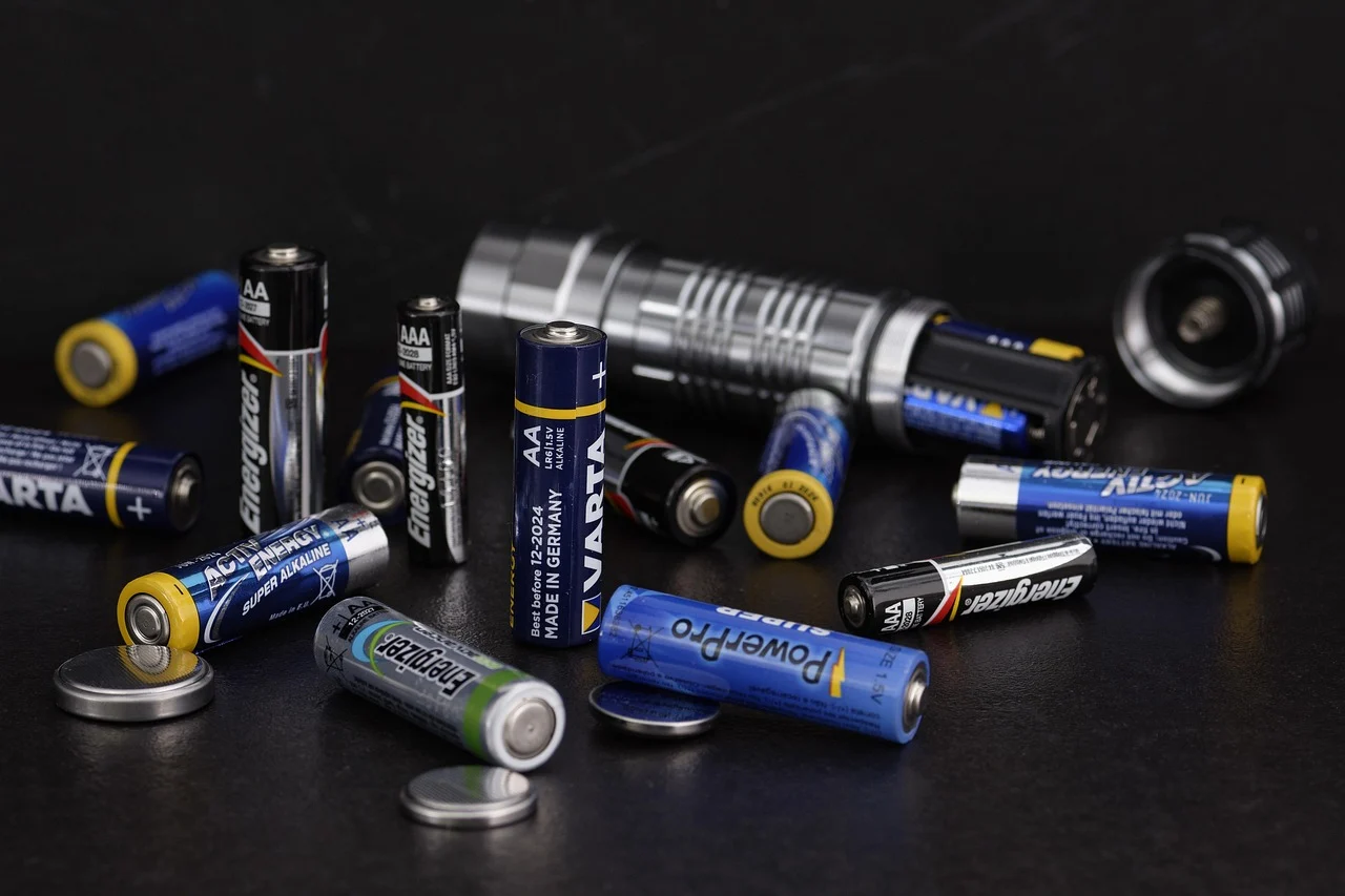 Home solar battery energy storage system