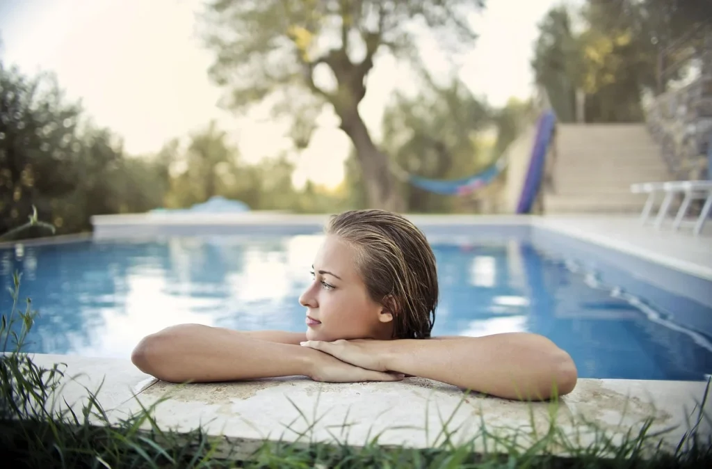 What Is a Pool Heat Pump?